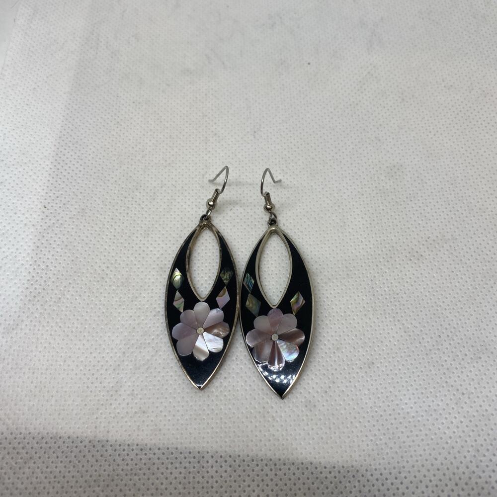 Vintage Alpaca Mexico Pink Mother of Pearl Abalone Flower Dangle Earrings